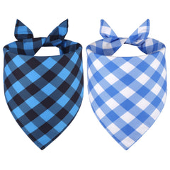 Bandana Agroon para perro con diseño de cuadros azules, ideal para paseos cotidianos.