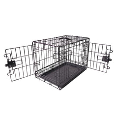 Jaula para perro Amazon Basics de metal plegable con doble puerta para mayor comodidad.