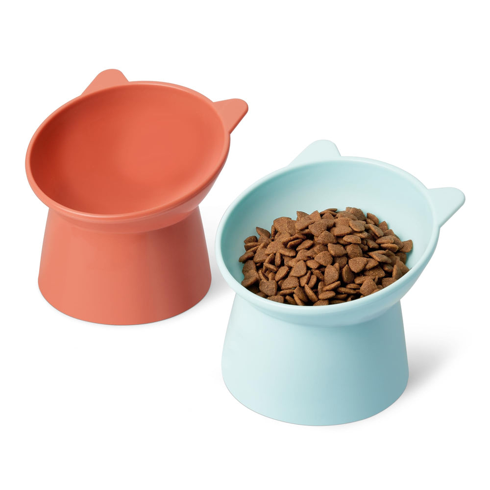 Amazon Basics tazones para gatos con orejas, diseño inclinado para comer cómodo.