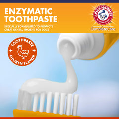 Pasta dental enzimática Arm & Hammer con sabor pollo, ayuda a controlar la placa.