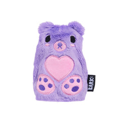 Bear Hugger de Barkbox, juguete peluche, ideal para abrazos suaves y mordidas controladas.