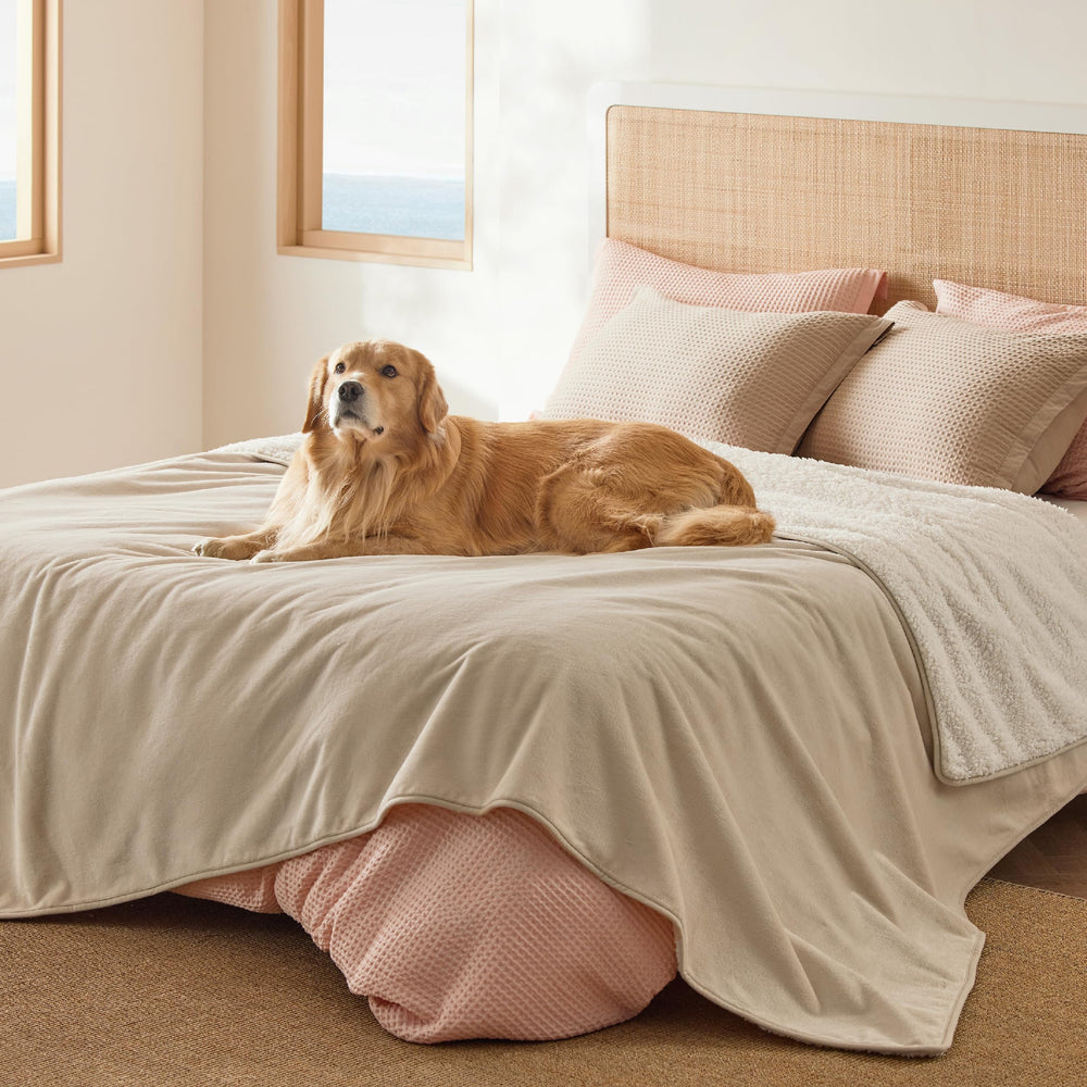 Bedsure manta-impermeable para cama 90x86 crema protege muebles de derrames.