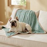 Bedsure manta impermeable con sherpa, ideal para perro mediano y sofá protegido.