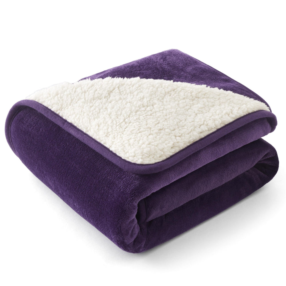 Bedsure manta impermeable para perros, sherpa berenjena, protege el sofá.