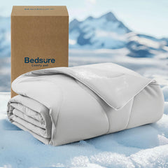 Manta Bedsure refrigerante para sofá, mantiene al perro fresco en sala.
