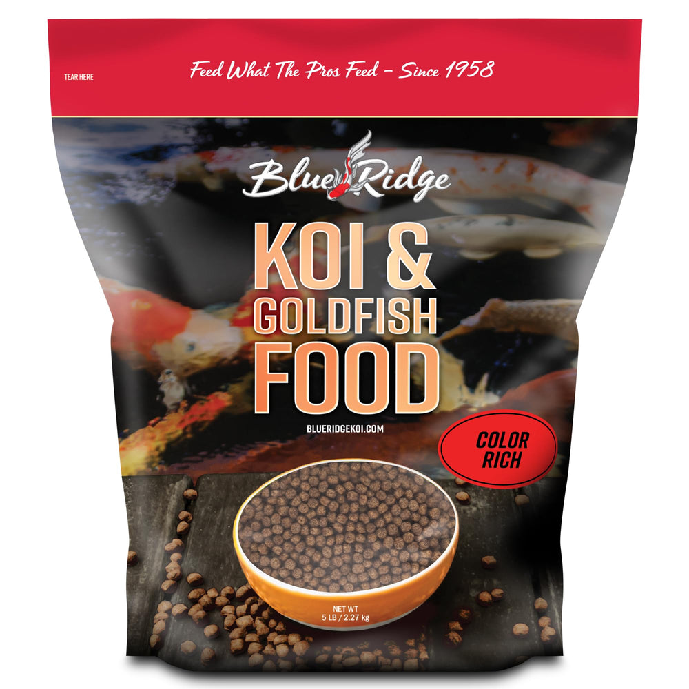 Blue Ridge Koi alimento rico en color en pellets flotantes para koi y goldfish.