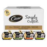 Cesar Simply Crafted: tarrina para perro adulto, empaque práctico para uso diario.