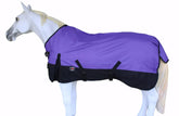 Cobija Challenger 1200D para caballos protege de la lluvia y el frío.