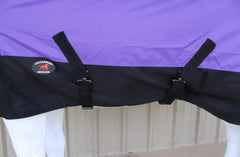 Tejido impermeable-respirante de Challenger 1200D mantiene al caballo seco y cómodo.
