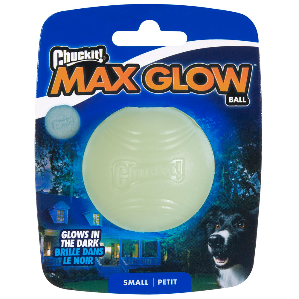Pelota Chuckit! glow oscura de 2 pulgadas para juegos nocturnos seguros.