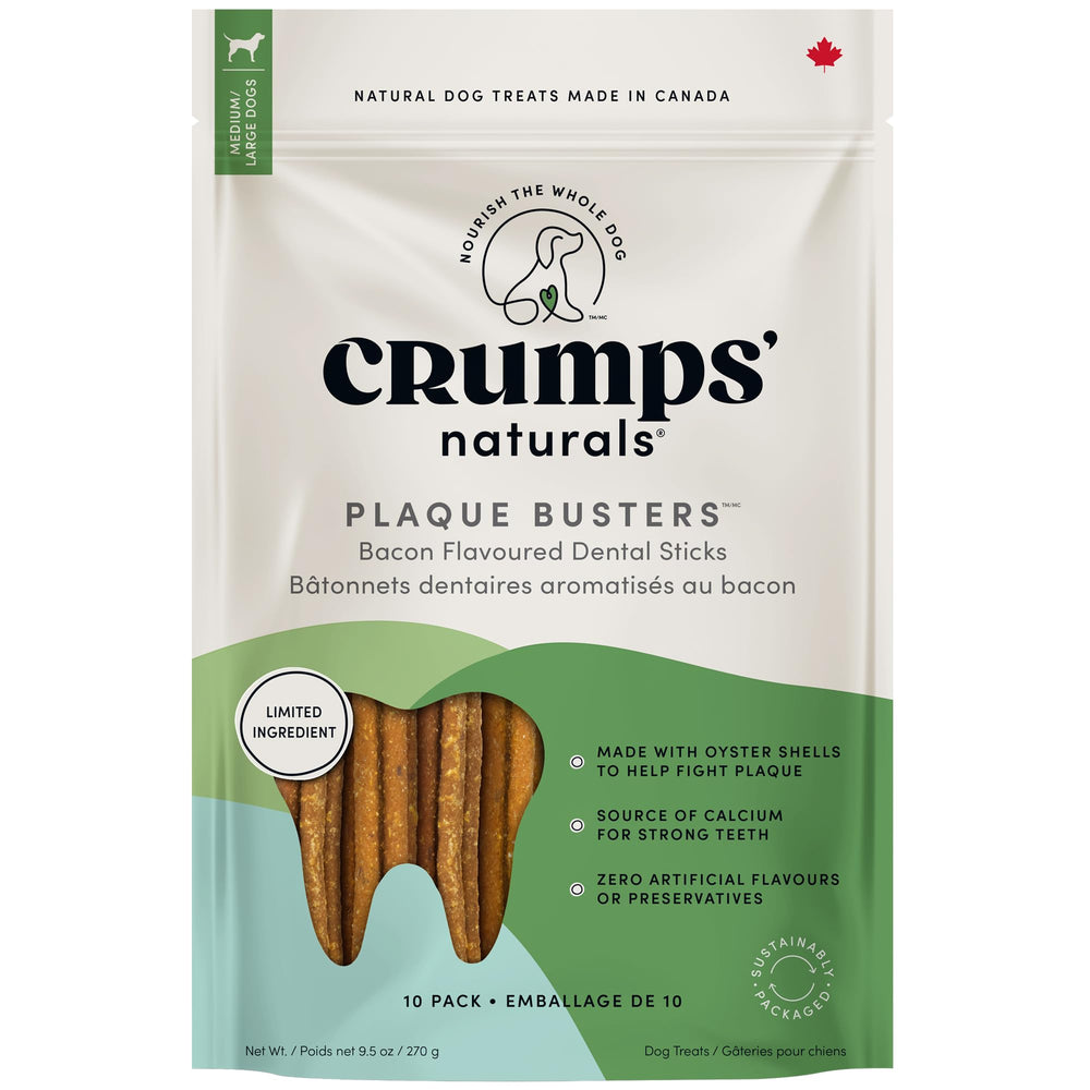 Crumps’ Naturals golosinas dentales bacon para perros, crujientes y útiles para la higiene bucal.