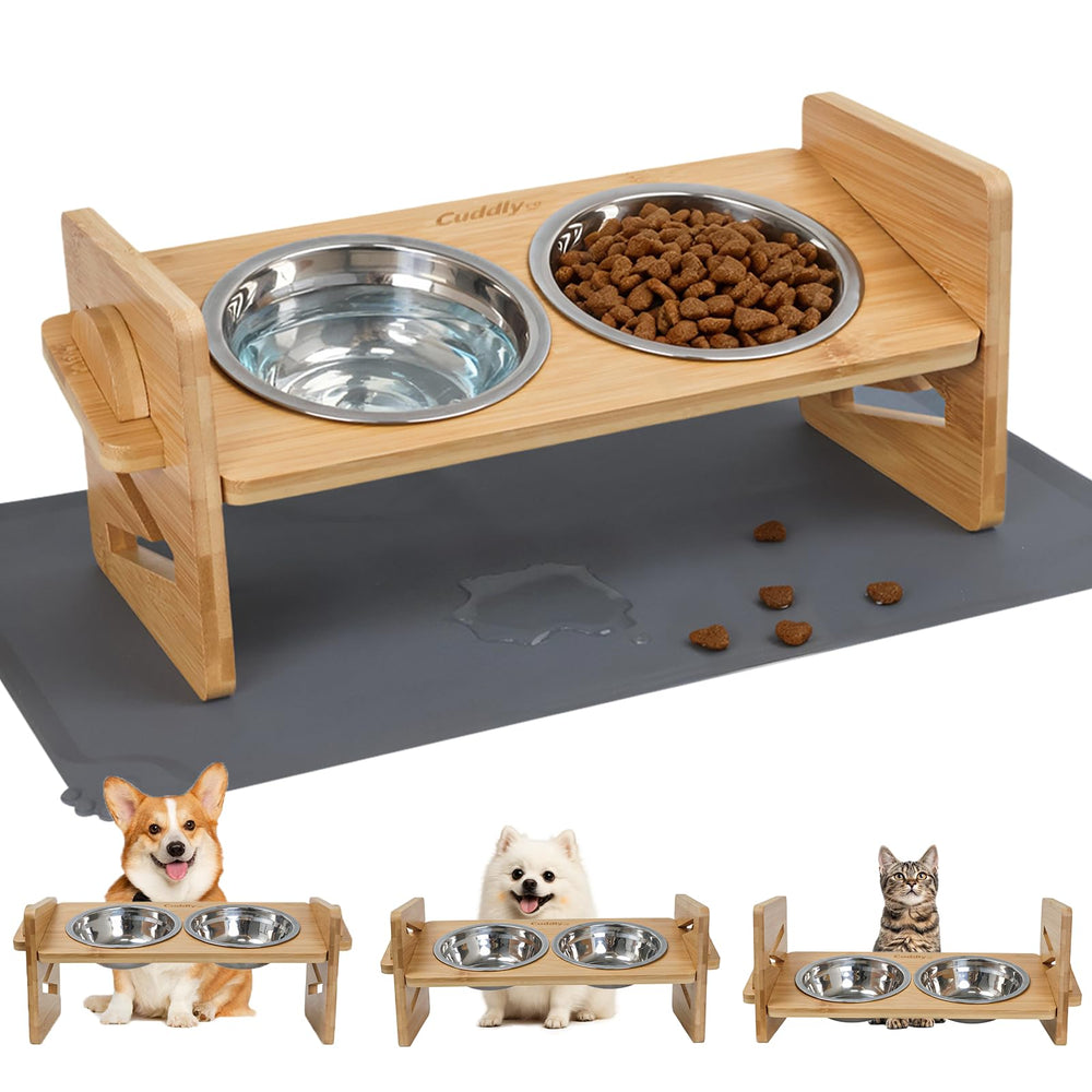 CuddlyCo bebedero elevado para perros pequeños en bambú, favorece una postura cómoda.