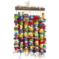 Deloky juguete grande para aves con bloques de madera multicolor para masticar y explorar.