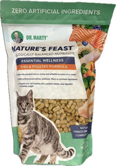 Dr. Marty Bienestar Esencial – alimento seco para gatos con pescado y aves, apoyo nutricional diario.