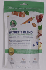 Dr. Marty Nature's Blend: empaque frontal, opción práctica para alimentación diaria de perros.