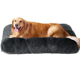 Cama para perro EHEYCIGA de felpa extralarga para descanso seguro.