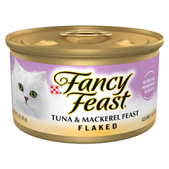 Fancy Feast lata de atún y caballa para la hora de comida con sabor marino.
