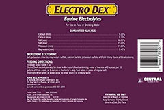 caballo bebiendo Electro Dex en la ración diaria, posible equilibrio electrolítico