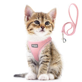 Harnais Fida pour chat rose, vue avant, confort et ajustement sécurisant.