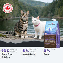 FirstMate pollo-sin-granos-arandanos-kibble-closeup, croquetas de alta calidad para gatos.