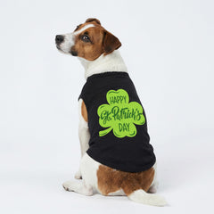 Camiseta con tréboles de Fitwarm para celebrar con estilo al aire libre.