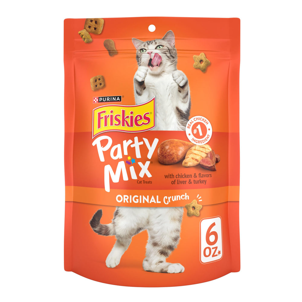 Friskies Party Mix Original Crunch en paquete de 6 oz listo para servir.