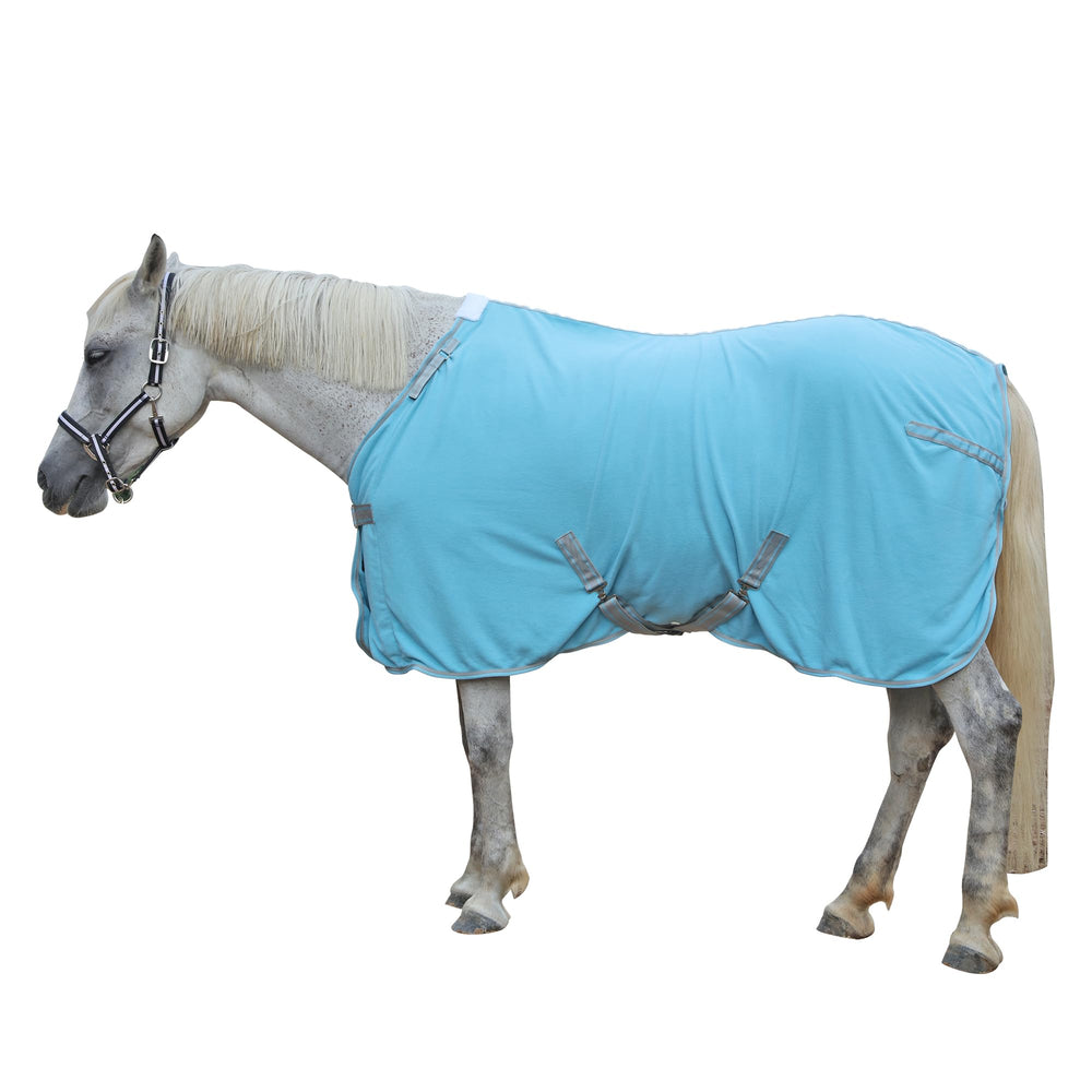Gallopoff enfriador para caballo en uso mejora comodidad tras el ejercicio