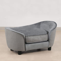 Tapizado en velvet y lino, combinación elegante para el salón.