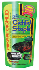 Empaque de Hikari Cichlid Staple Pellets flotantes para alimentación diaria.