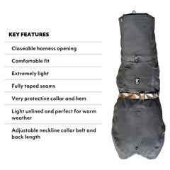 Hurtta Mudventure ECO, vista trasera; chaqueta ligera para paseos en lluvia.