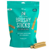iHeartDogs Brushy Sticks: empaque visible para cuidado dental diario de tu perro.