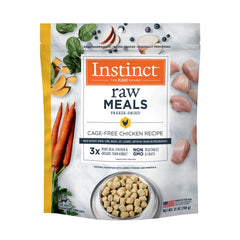 Instinct deshidratado para gatos con pollo, bolsa de 25 onzas, proteína de alta calidad.