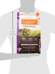 Instinct Original: fórmula sin granos en plato para comodidad digestiva.