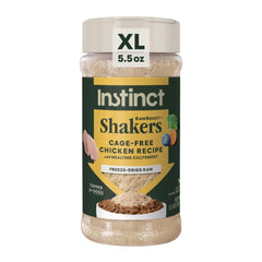 Instinct RawBoost sobre alimento seco de pollo para mayor sabor y nutrición.