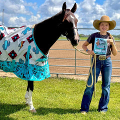 Manta Jeffers Economy Plus para caballos, cuello estándar, ideal para salidas al exterior.