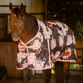 Jeffers Expression Rose Garden, vista frontal, manta impermeable y transpirable para viento y lluvia.