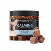 JustFoodForDogs masticables para cadera y articulaciones en bote, promueven movilidad diaria.