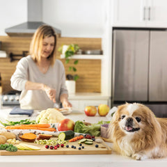 JustFoodForDogs Mezcla Nutritiva DIY utiliza ingredientes frescos para la dieta casera.