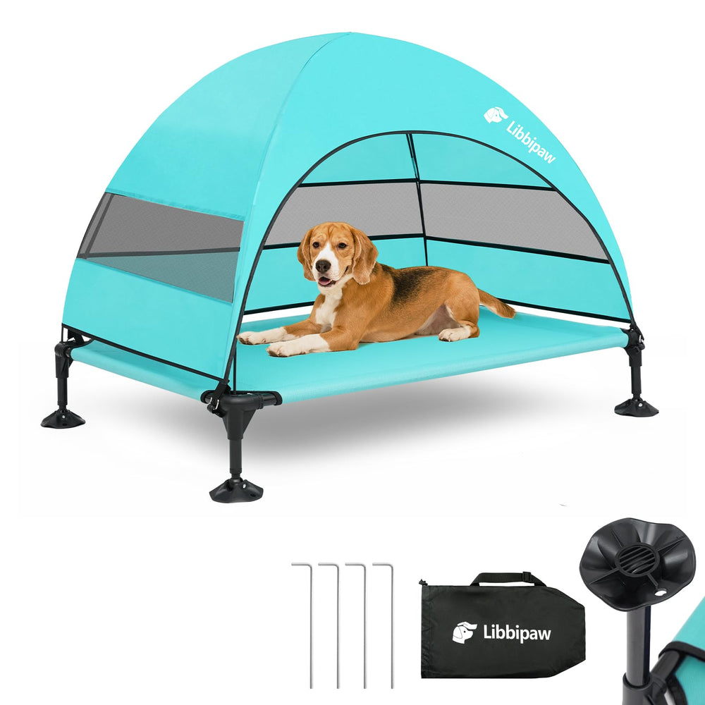 La cama elevada Libbipaw con techo protege del sol y ofrece descanso cómodo al perro.
