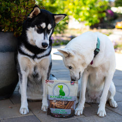 Loving Pets Natural Value palitos sin subproductos ni gluten.