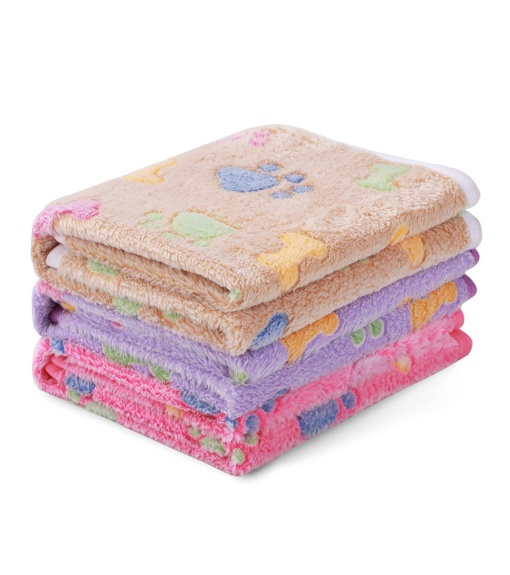 Luciphia: couverture peluche motif os rose petit, douceur idéale pour chien et chat.