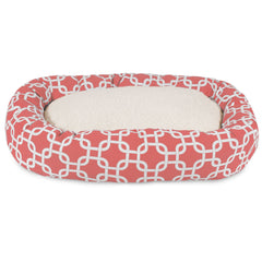 Interior con centro sherpa de la cama Majestic Pet, suave para un descanso cálido.