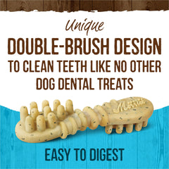 Merrick Fresh Kisses doble cepillo dental durante la masticación.