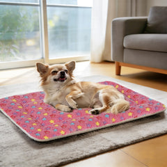 Interior suave Mora Pets con felpa para mayor confort.