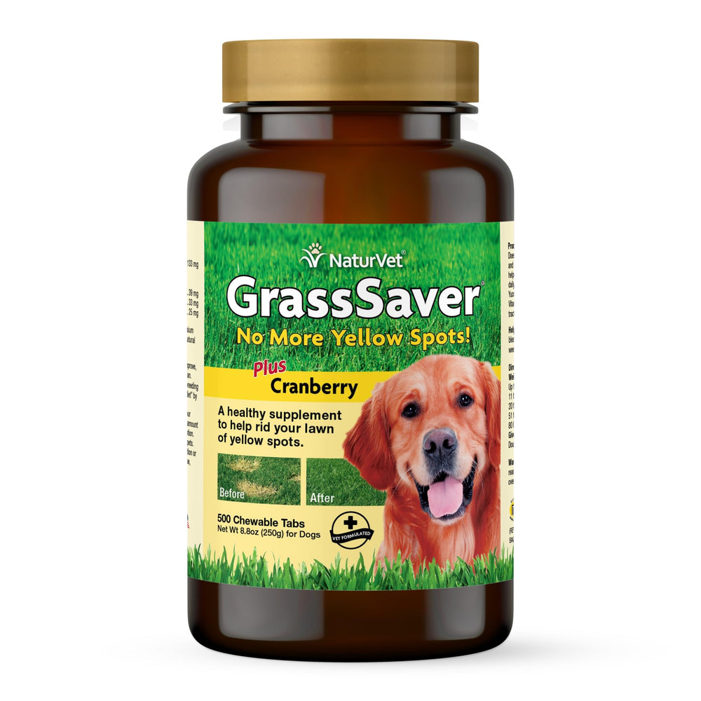 NaturVet GrassSaver: botella con etiqueta para césped verde y sano.