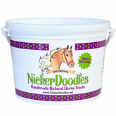 Galletas NickerDoodles para caballos en paquete de 2 libras, conveniente y premiación diaria.