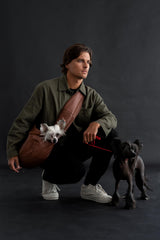 NOAH & PAW Sling con sistema de seguridad de tres capas para mayor protección.