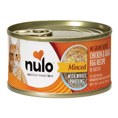 Nulo Picado con proteínas enteras en lata, textura atractiva para gatos.