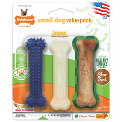 Nylabone Flexi Chew con textura gomosa para limpieza dental suave.