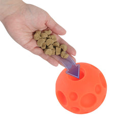 Omega Paw bola juego mental para perros naranja ayuda a enfocar la atención.